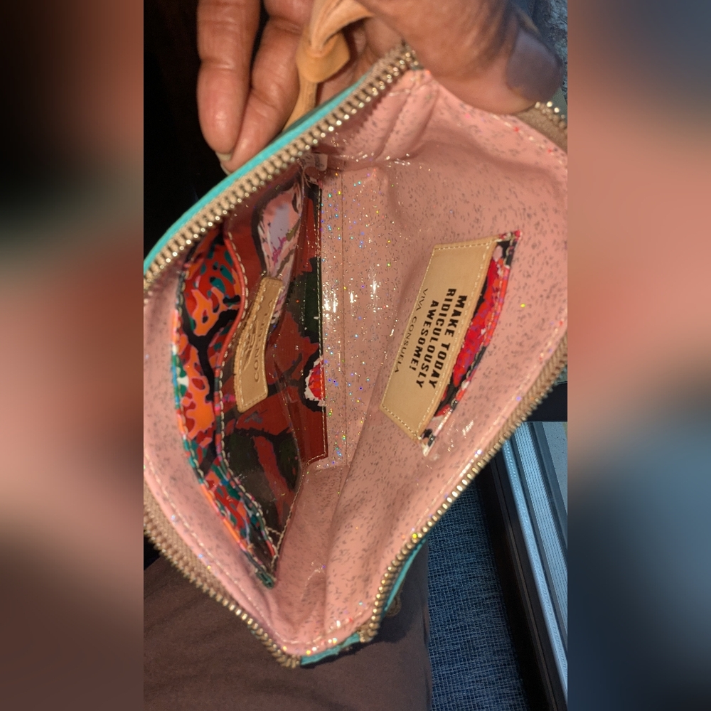 Guadalupe Midtown Crossbody 'VIVA CONSUELA' - Picture 9 of 11